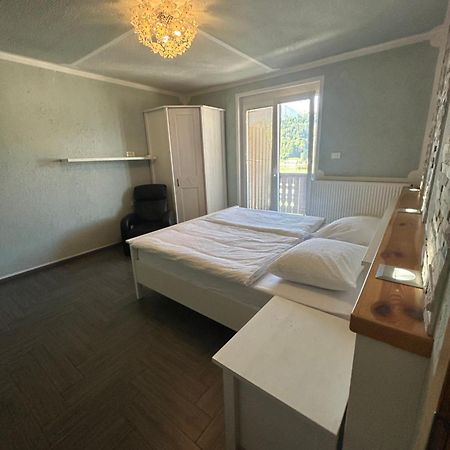Apartments Ema Бохин Екстериор снимка
