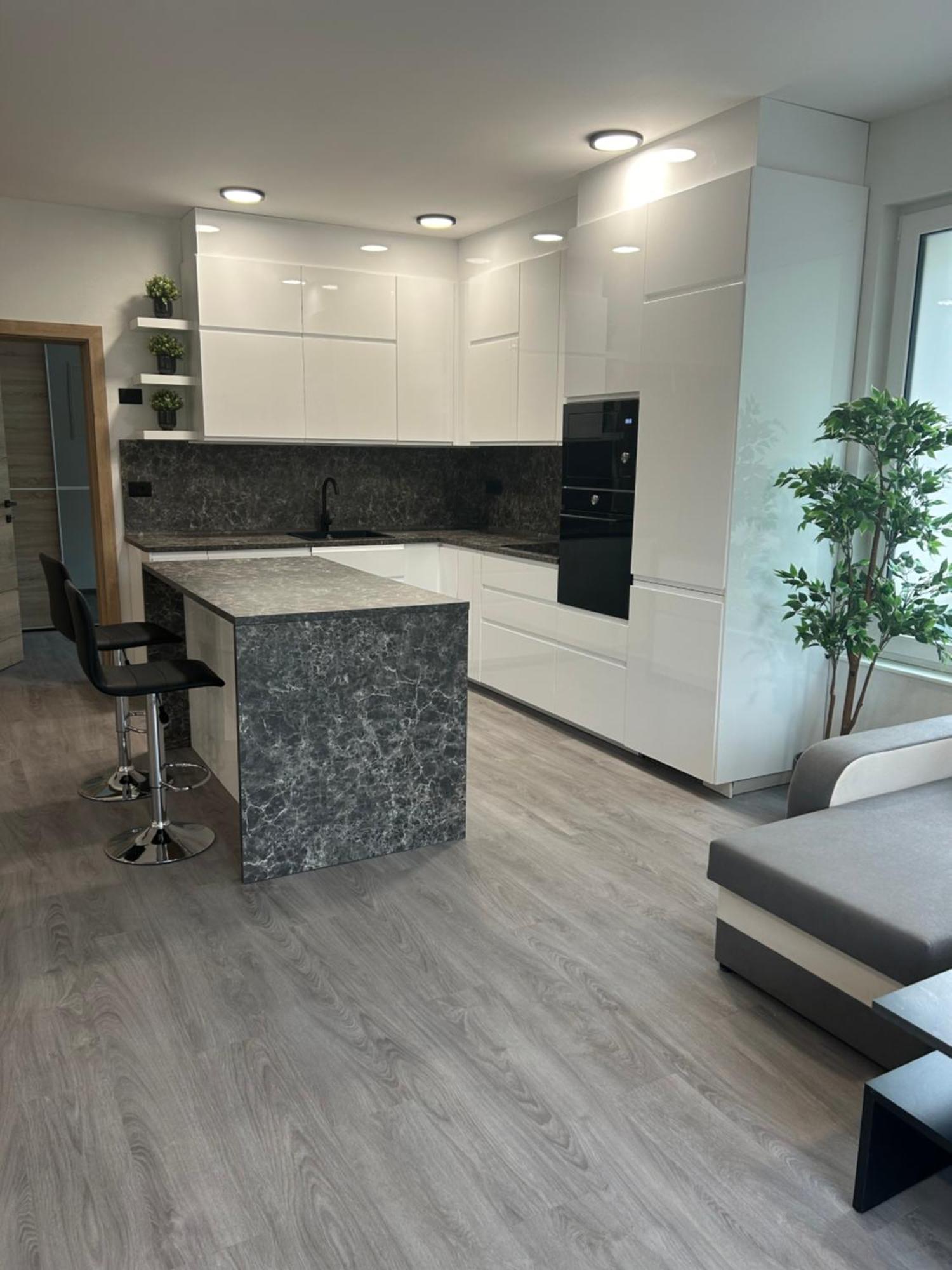 Apartments Ema Бохин Екстериор снимка